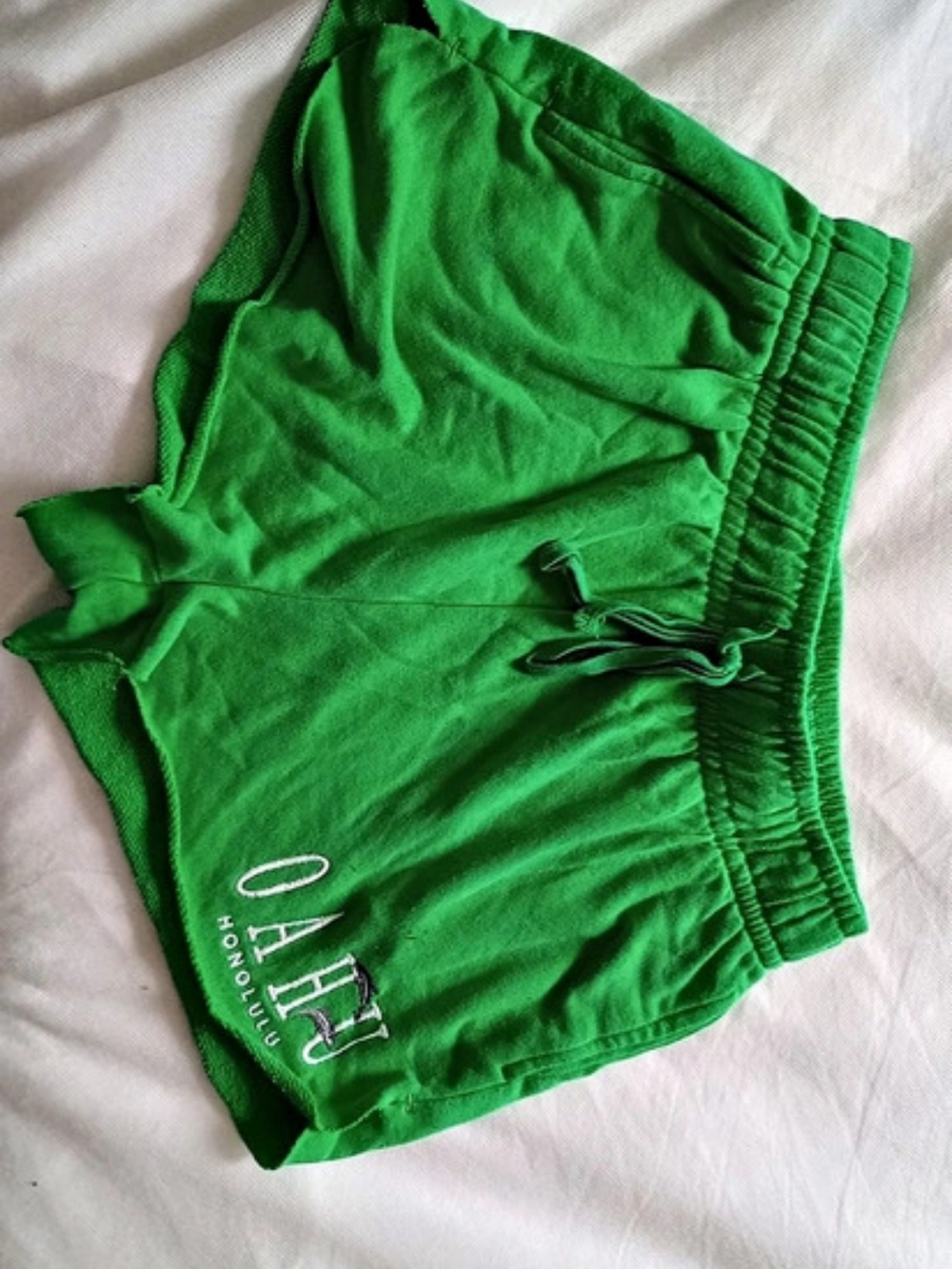 PrettyLittleThing Green Athletic Shorts Size Medium